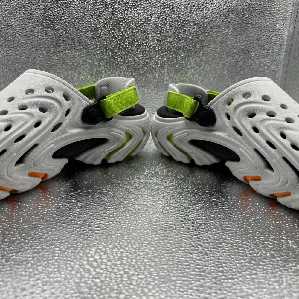 Size M10/W12 Crocs Echo Clog Unisex Stucco Excellent Sporty Lightweight Comfort
